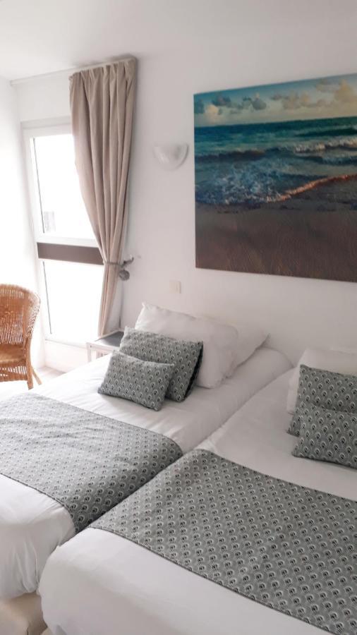 Hotel Les Esseppes L'Epine  ภายนอก รูปภาพ